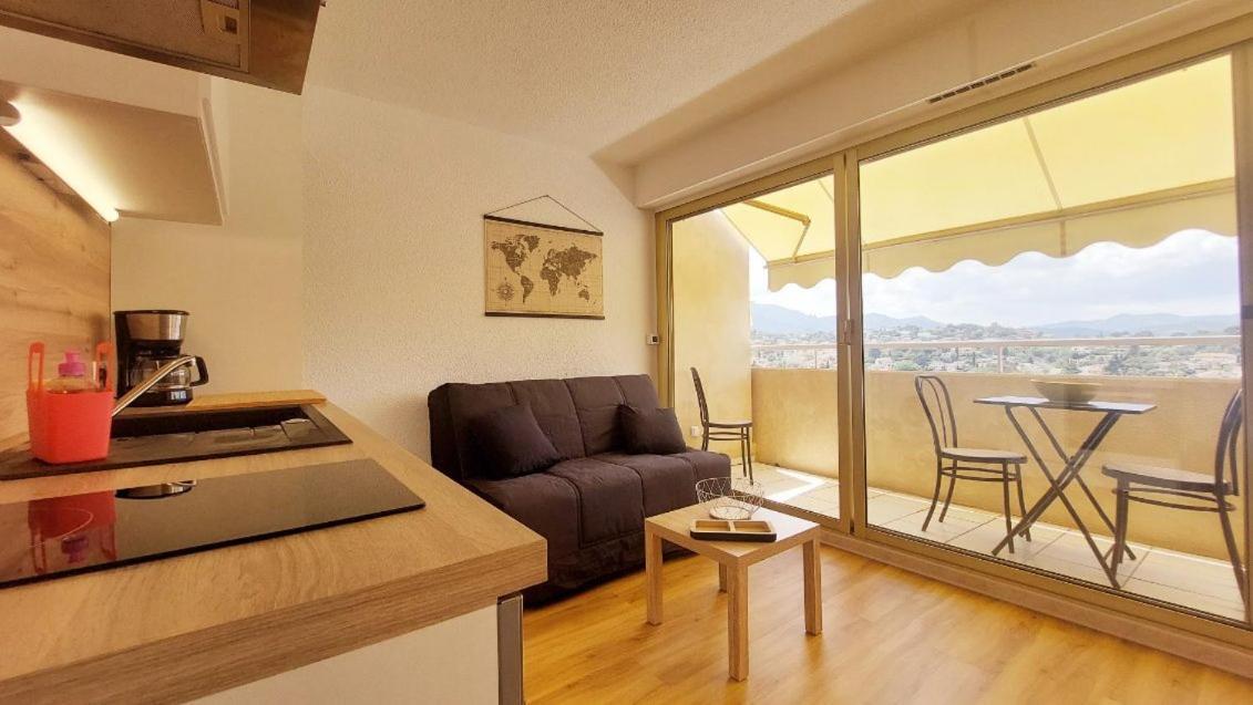 Studio Chez Nanie Residence Le Concorde Cannes Marina Mandelieu Buitenkant foto
